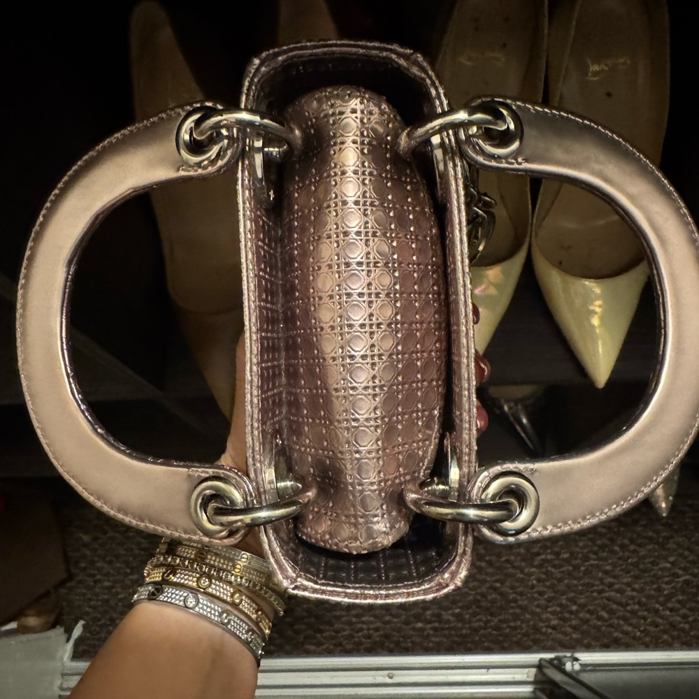 XXX SOLD XXX
LIMITEDEDITION 
LadyDiorMicro CannageMetallicPink - Picture 8 of 14